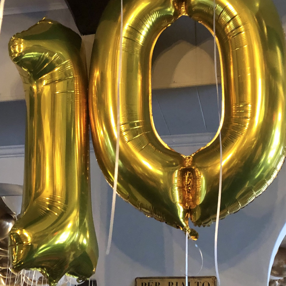 Gold number ten celebration balloons